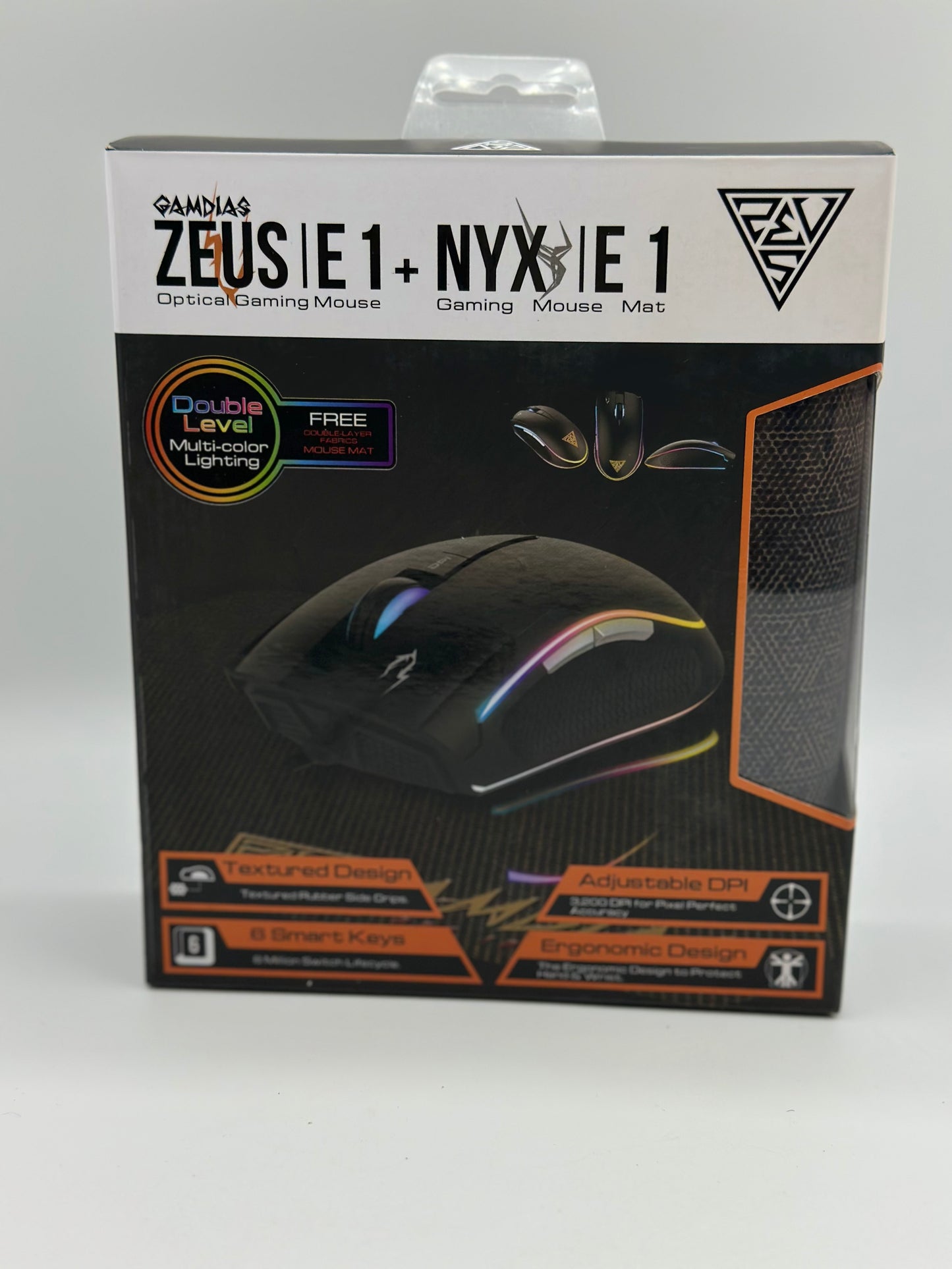 Gamdias Zeus E1 + Pad
Souris Filaire Pour Gamer - Droitier - Capteur Optique 3200 DPI - 6 Boutons - Rétro-Éclairage RGB - Tapis De Souris Inclus