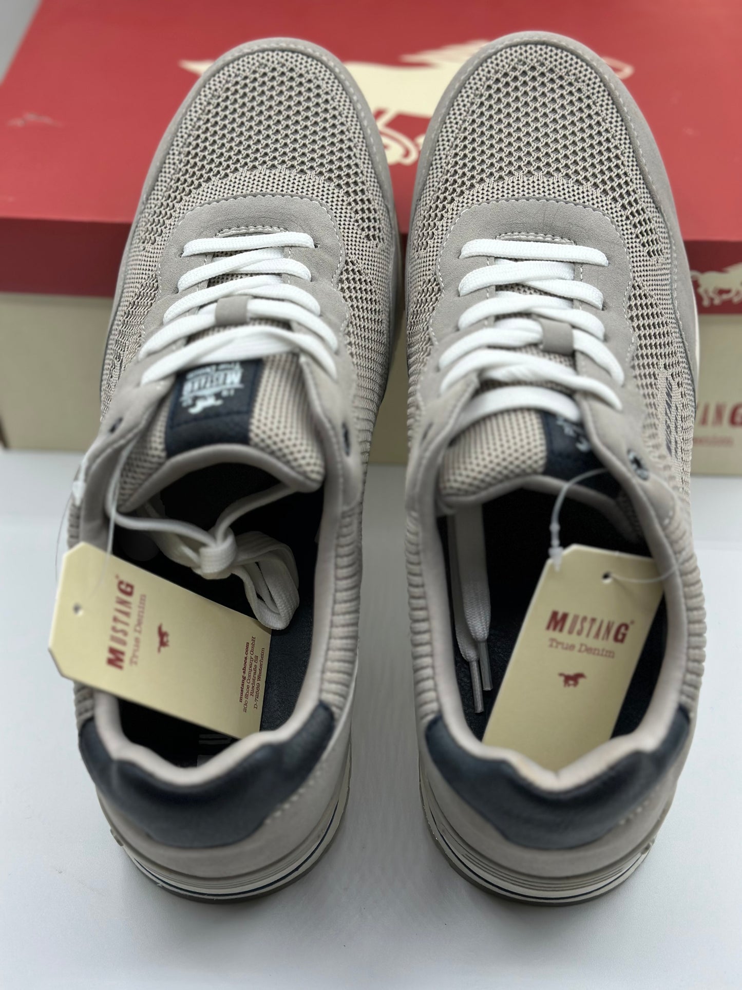 Baskets Mustang Sneakers ultra léger