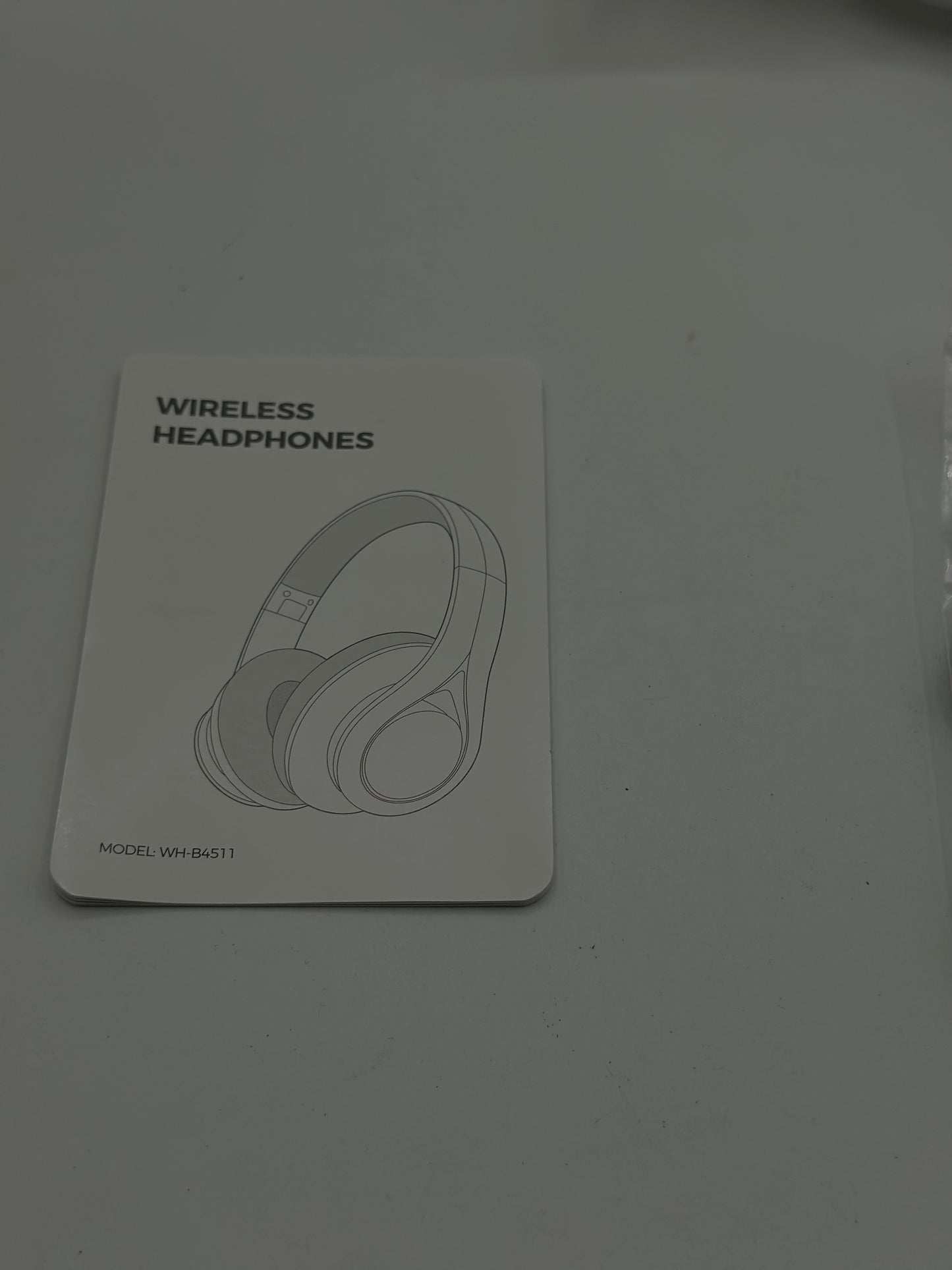 Casque Bluetooth avec 60H de Lecture, Casque Bluetooth 5.0 sur l'oreille, Micro intégré, Casque sans Fil Filaire Pliable pour Le Travail, Les Voyages, l'apprentissage en Ligne, téléphone, PC