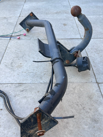 ATTELAGE POUR PEUGEOT 306 1,9 DIESEL