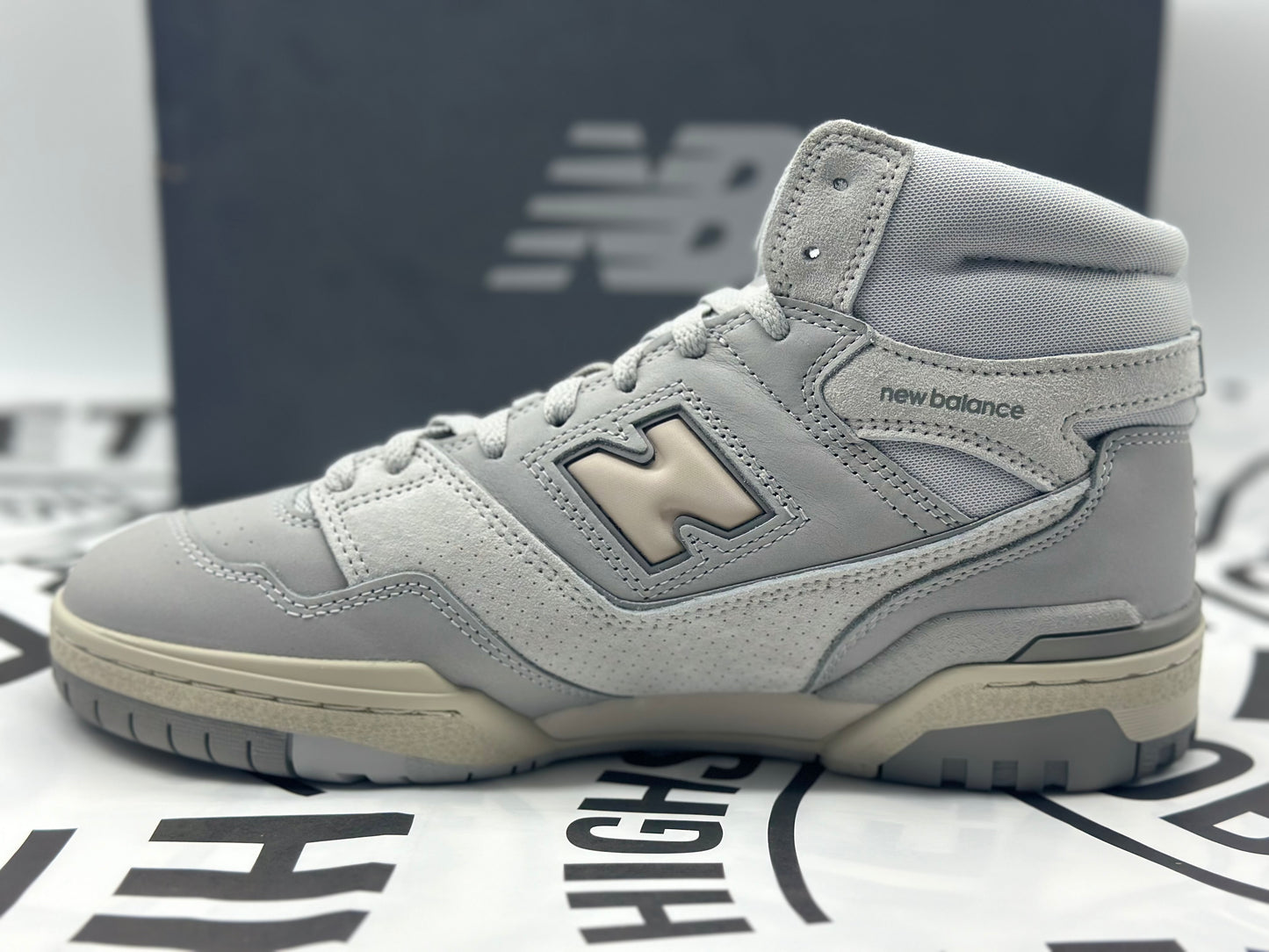 Homme new balance 650 chaussures neuves tailles 42