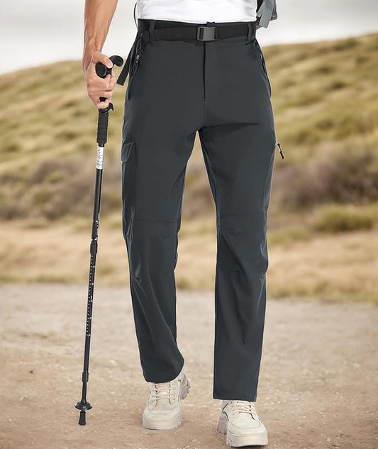 Pantalon cargo de randonnée léger et imperméable avec 5 poches
Taille: M