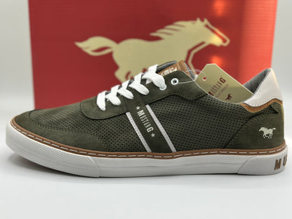 MUSTANG Homme Basket taille 44