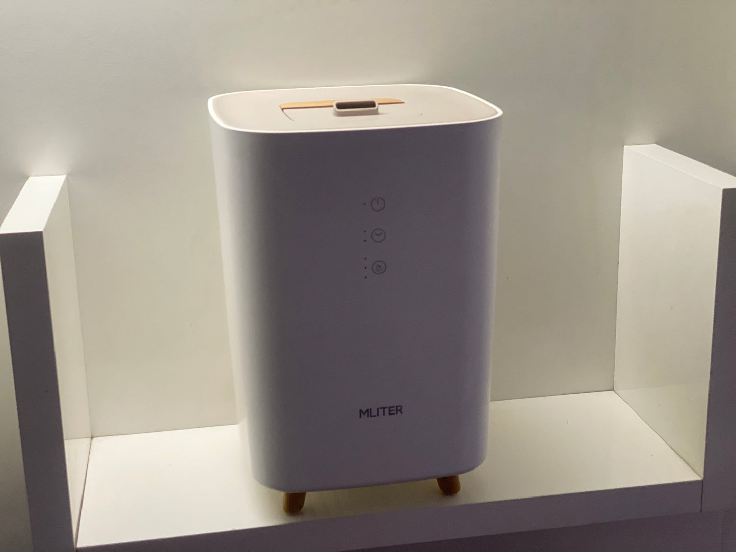 MLITER Humidificateur à ultrasons 2,5 L, diffuseurs de parfums, minuteur, Fonctionnement Silencieux avec 3 Niveaux réglables de brumisation pour Maison neuf