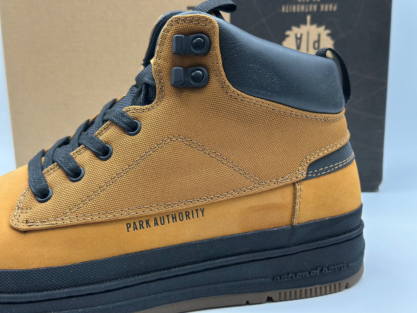 Chaussures montantes PARK AUTHORITY taille 42 FR (9,5 US)
