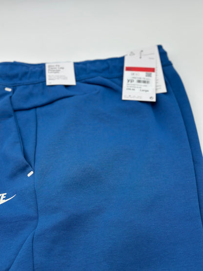 Nike Sportswear
Pantalon de survêtement - royal blue