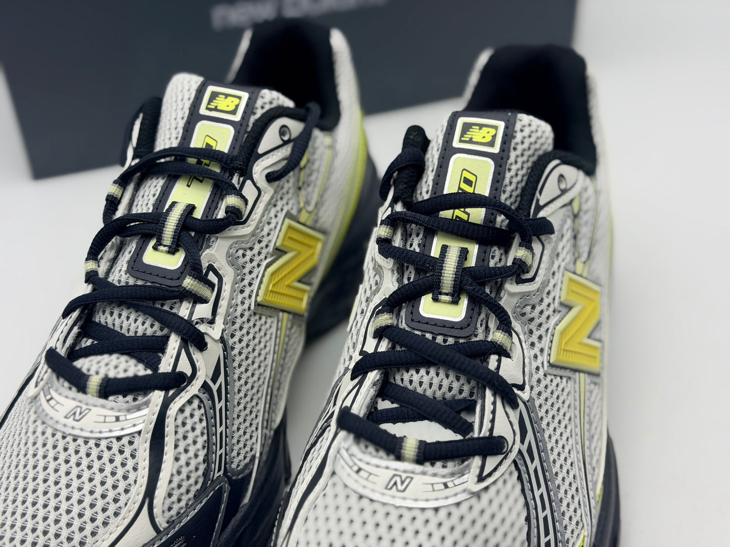 Baskets new balance hommes 740 chaussures