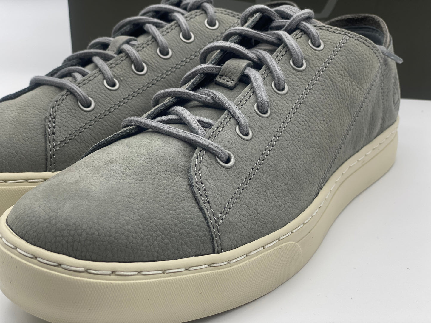 Chaussures Timberland neuves et authentique taille 43,5