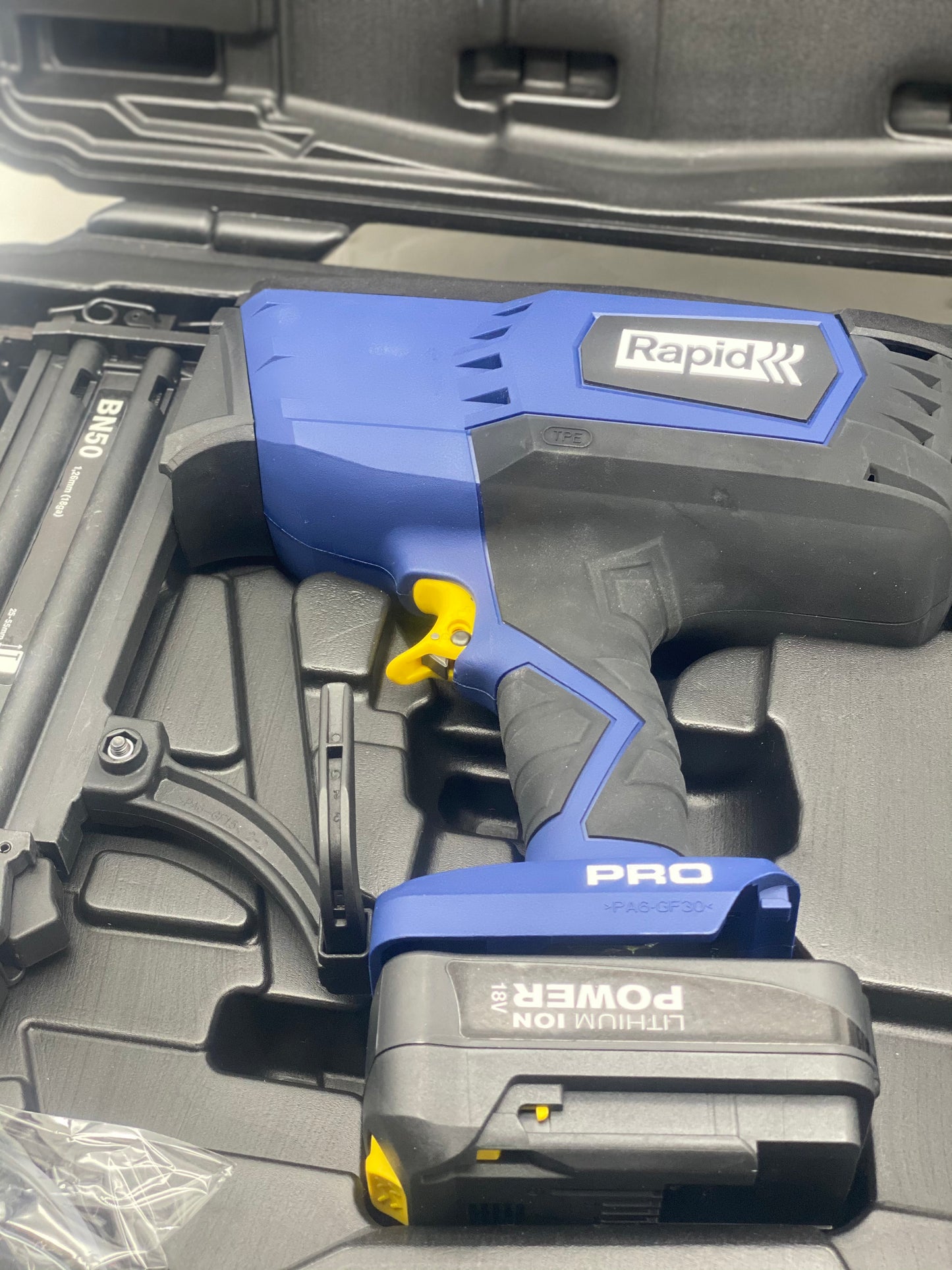 CLOUEUR PROFESSIONNEL PRO BN50 RAPID neuf
