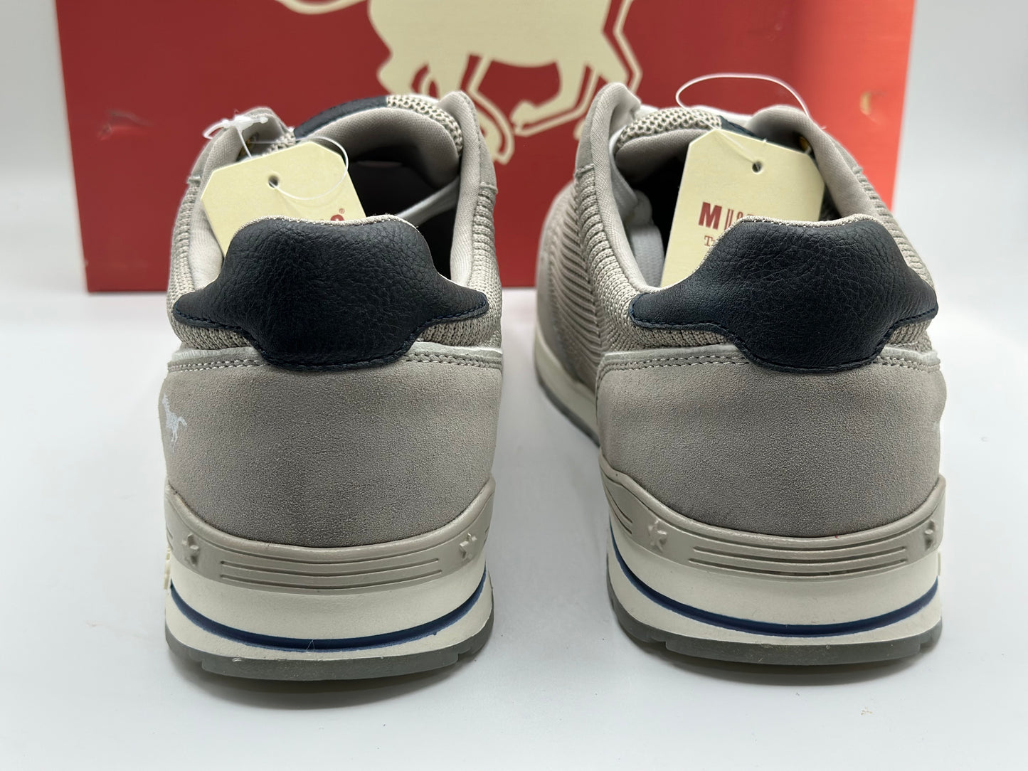 Baskets Mustang Sneakers ultra léger