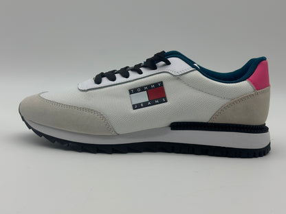 Tommy Jeans Retro Basket neuves et authentique taille 40 UK 6 1/3 US 9