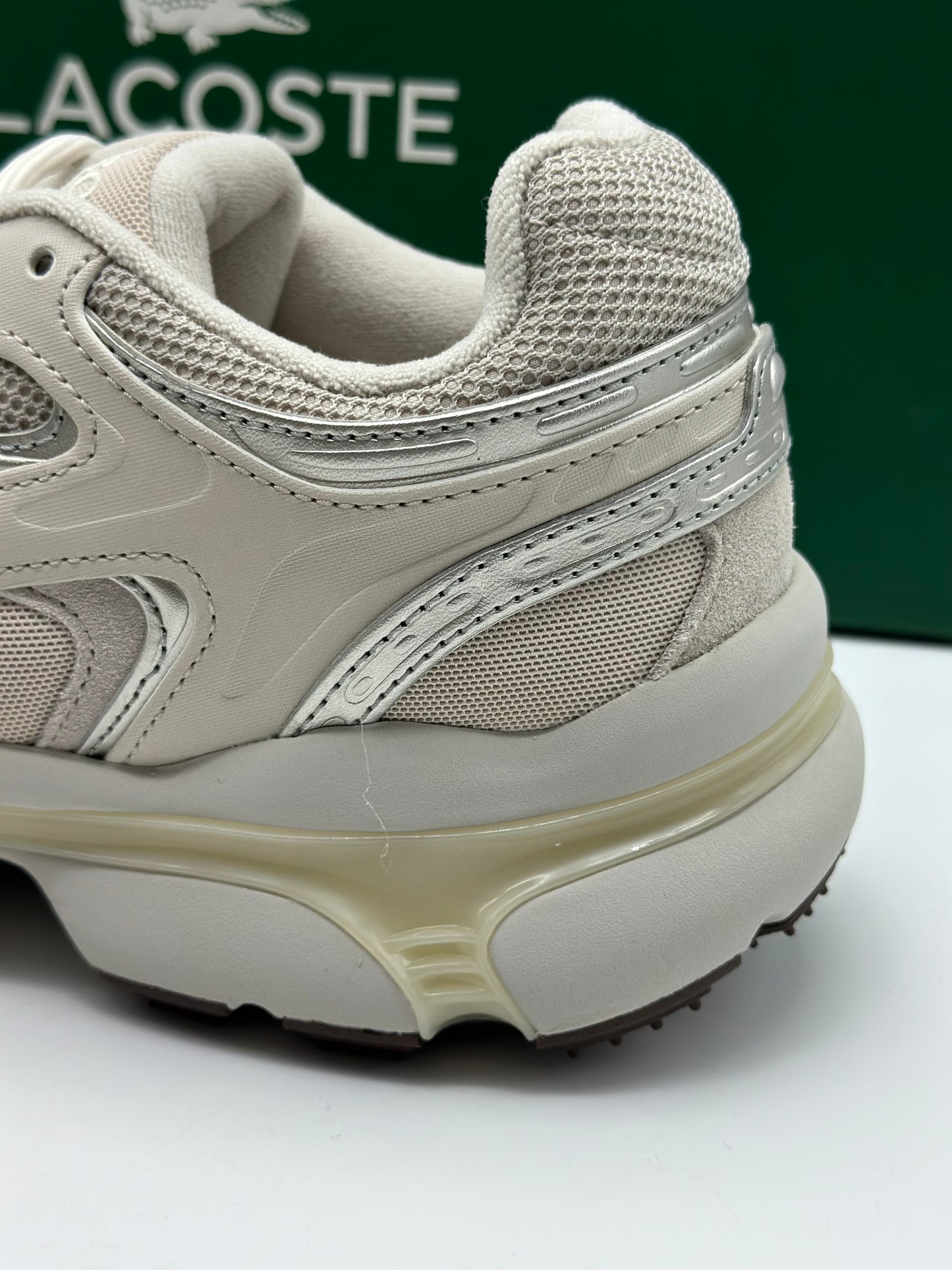 Sneakers L003 homme
Sneakers - Blanc - Lacoste - Homme taille 43