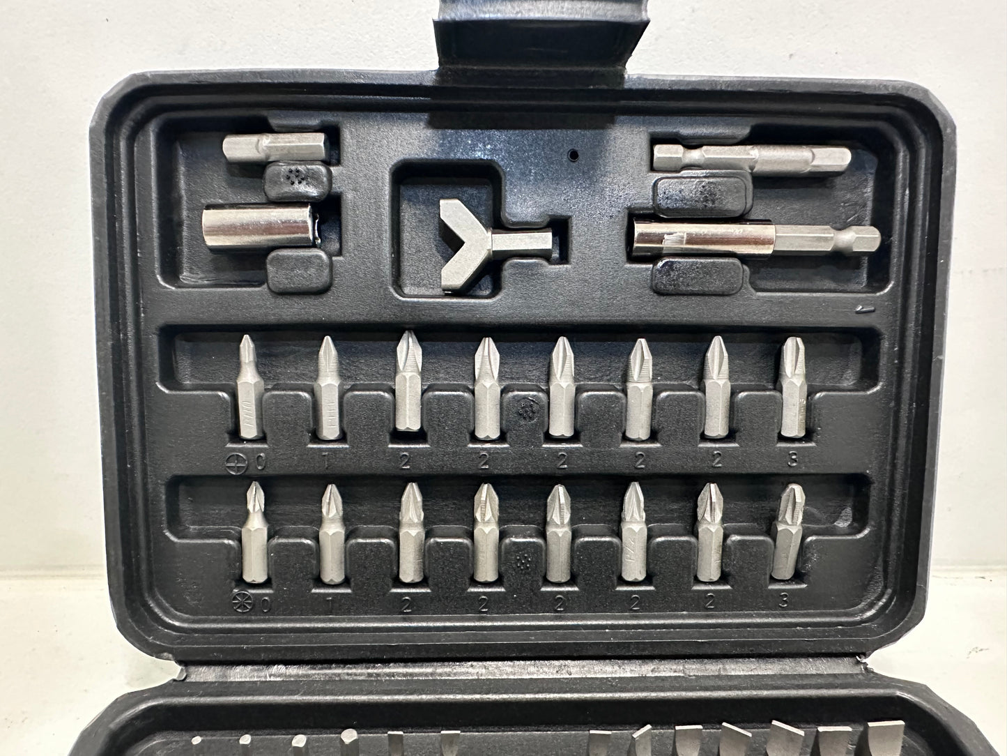 100 EMBOUTS INTROUVABLES de sécurité ￼