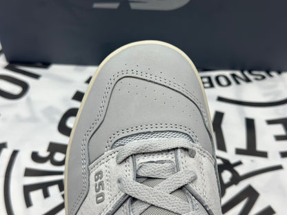 Homme new balance 650 chaussures neuves tailles 42
