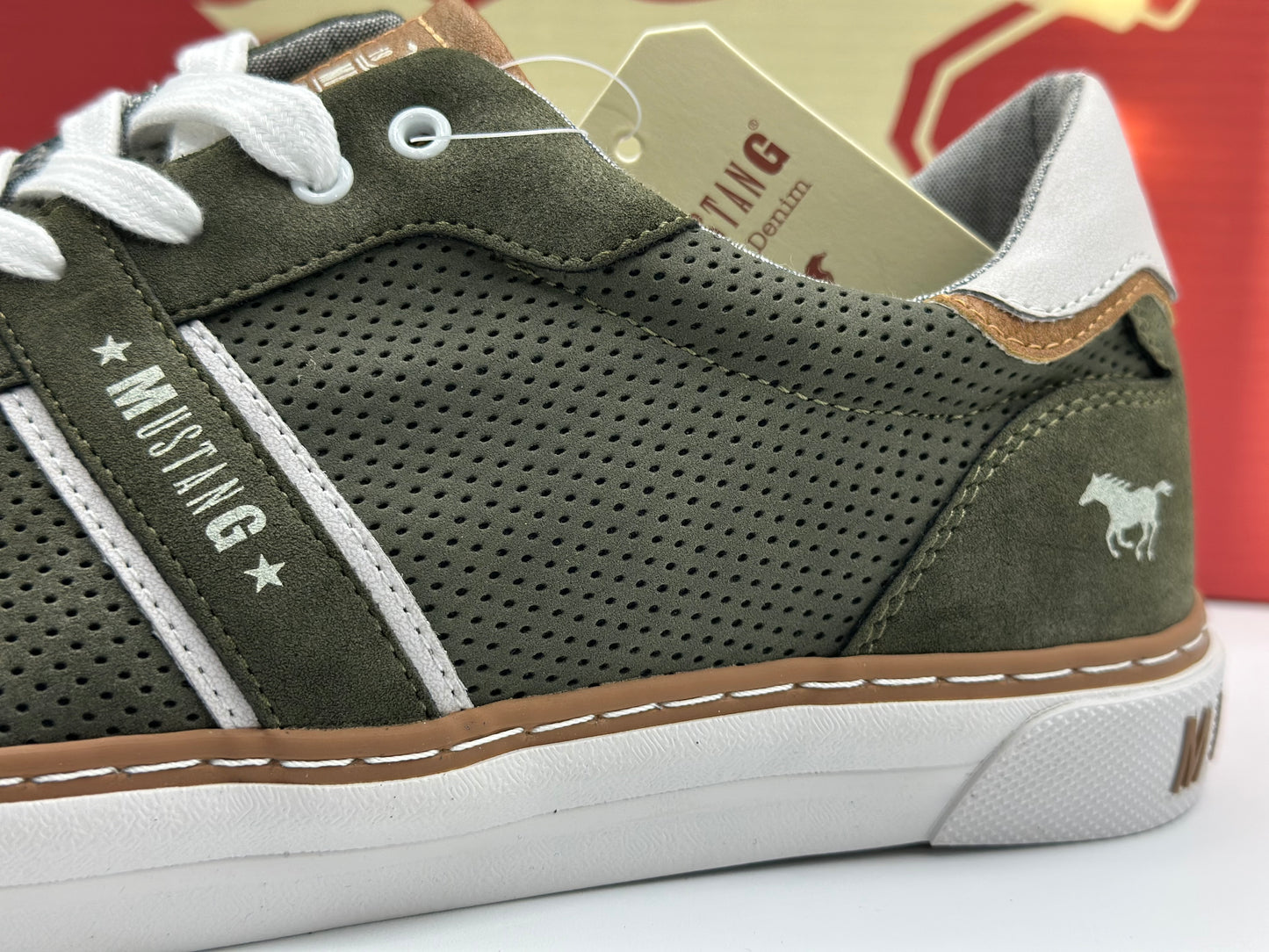 MUSTANG Homme Basket taille 44
