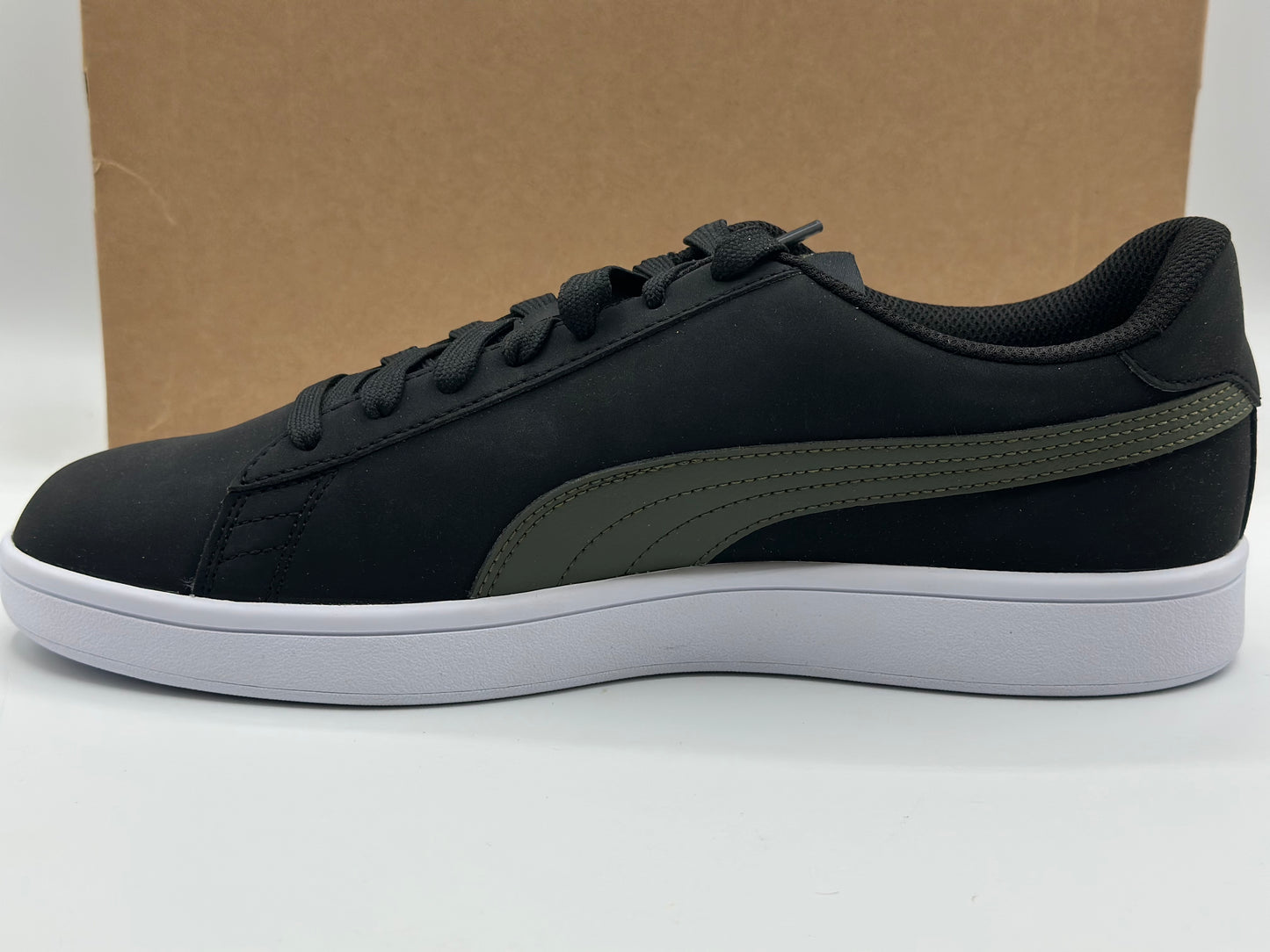 PUMA Unisexe Smash V2 Buck Sneaker