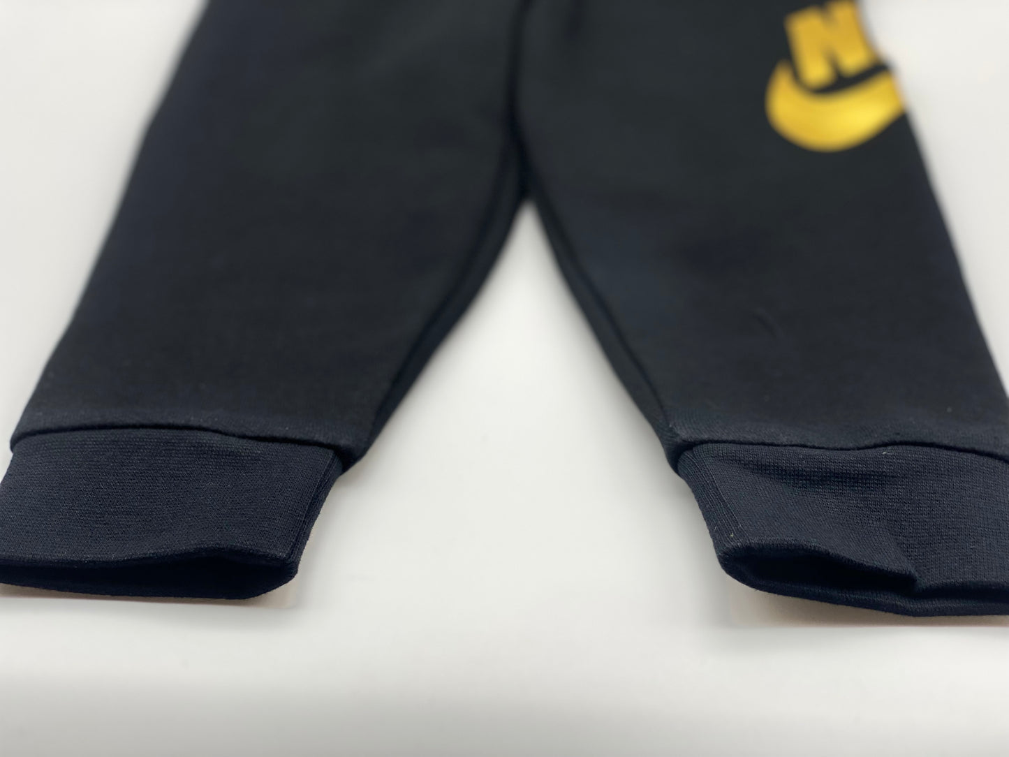 Nike Bébé Survêtement Veste Et Pantalon Noir/or Authentique 24cm