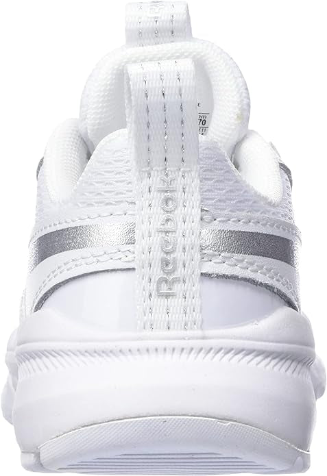 Reebok , Basket Garçon neuve et authentique plusieurs taille disponible