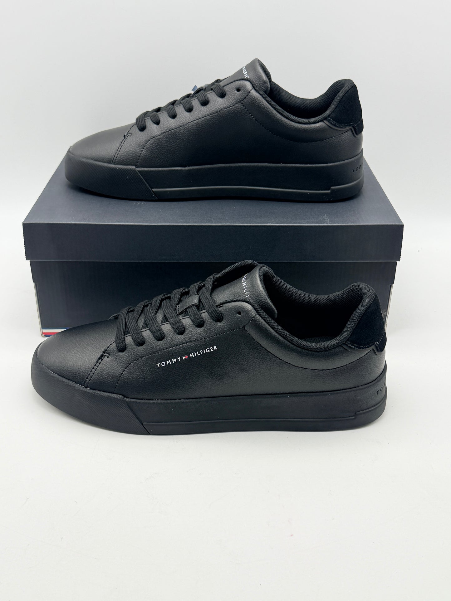 Tommy Hilfiger
TH COURT GRAIN ESS - Baskets basses - black