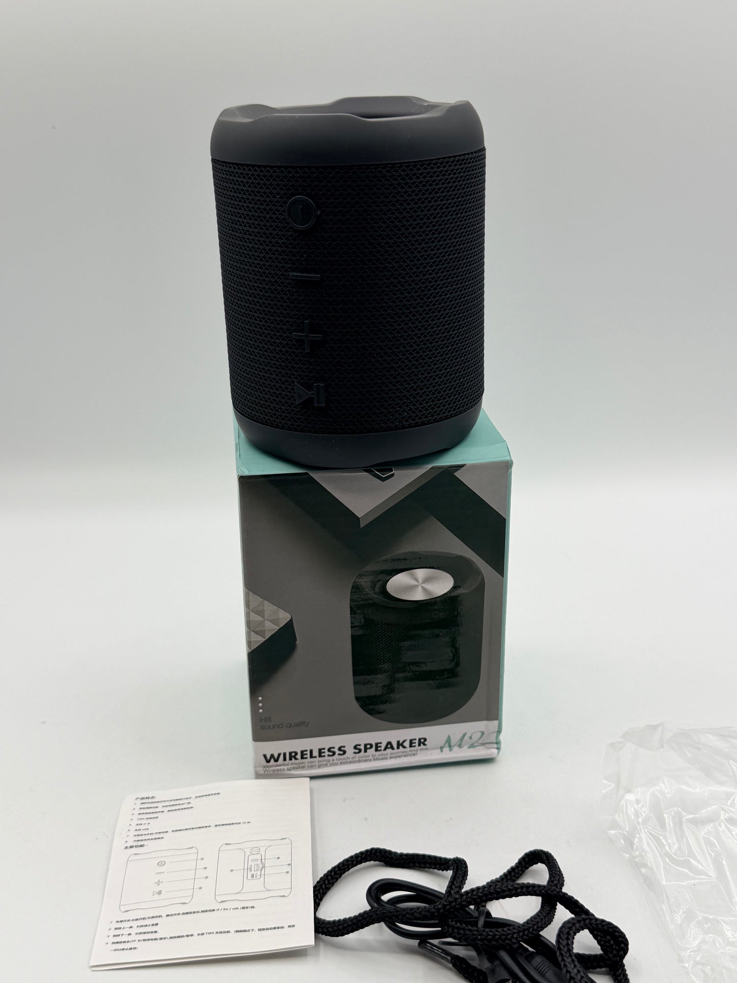 M2 haut Parleur Sans Fil Bluetooth Étanche Mini HD Son Stéréo Haut-Parleur Basse Wenaxibe 147