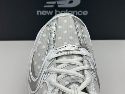 New Balance 530 Gris Argent taille 43