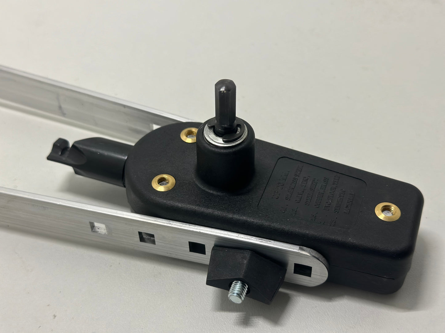 Edma Nibblex Universal Grignoteuse Électrique, Noir neuf