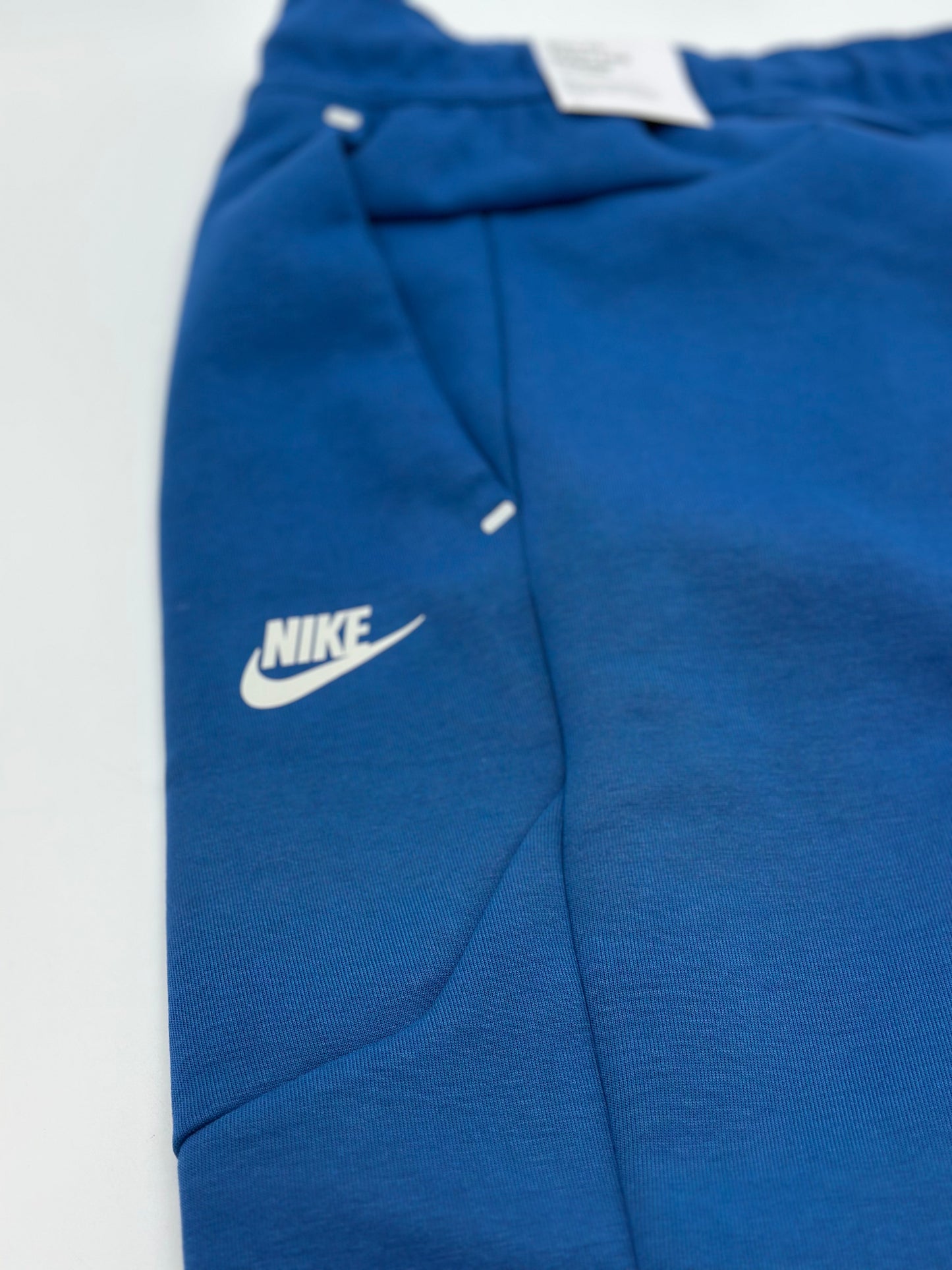 Nike Sportswear
Pantalon de survêtement - royal blue