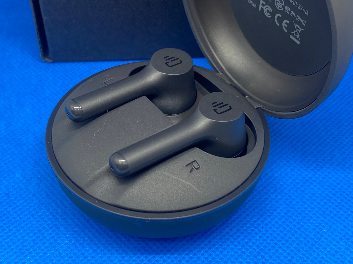 Écouteurs sans fils Bluetooth 5.0 sans décalage neuves