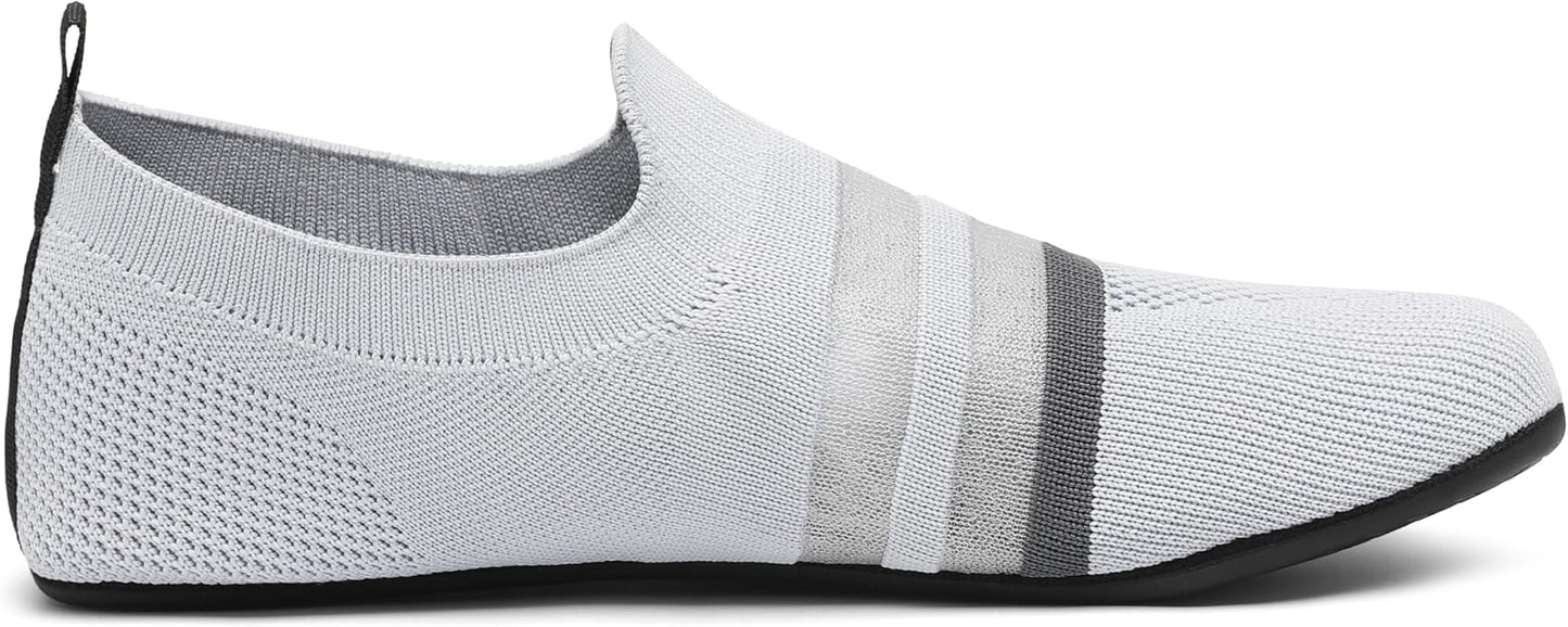 Chaussons pieds nus à enfiler pour femme et homme - Chaussettes en tricot - Chaussures de voyage portables
Taille: 42/45 EU