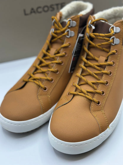 LACOSTE
STRAIGHT SETTHER
MARRON GOMME