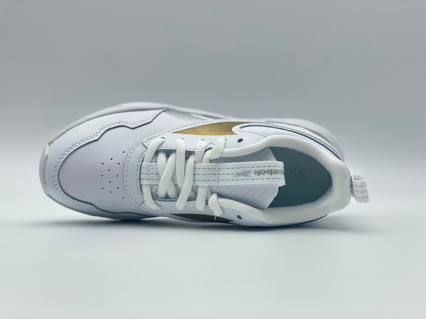 Reebok , Basket Garçon neuve et authentique plusieurs taille disponible