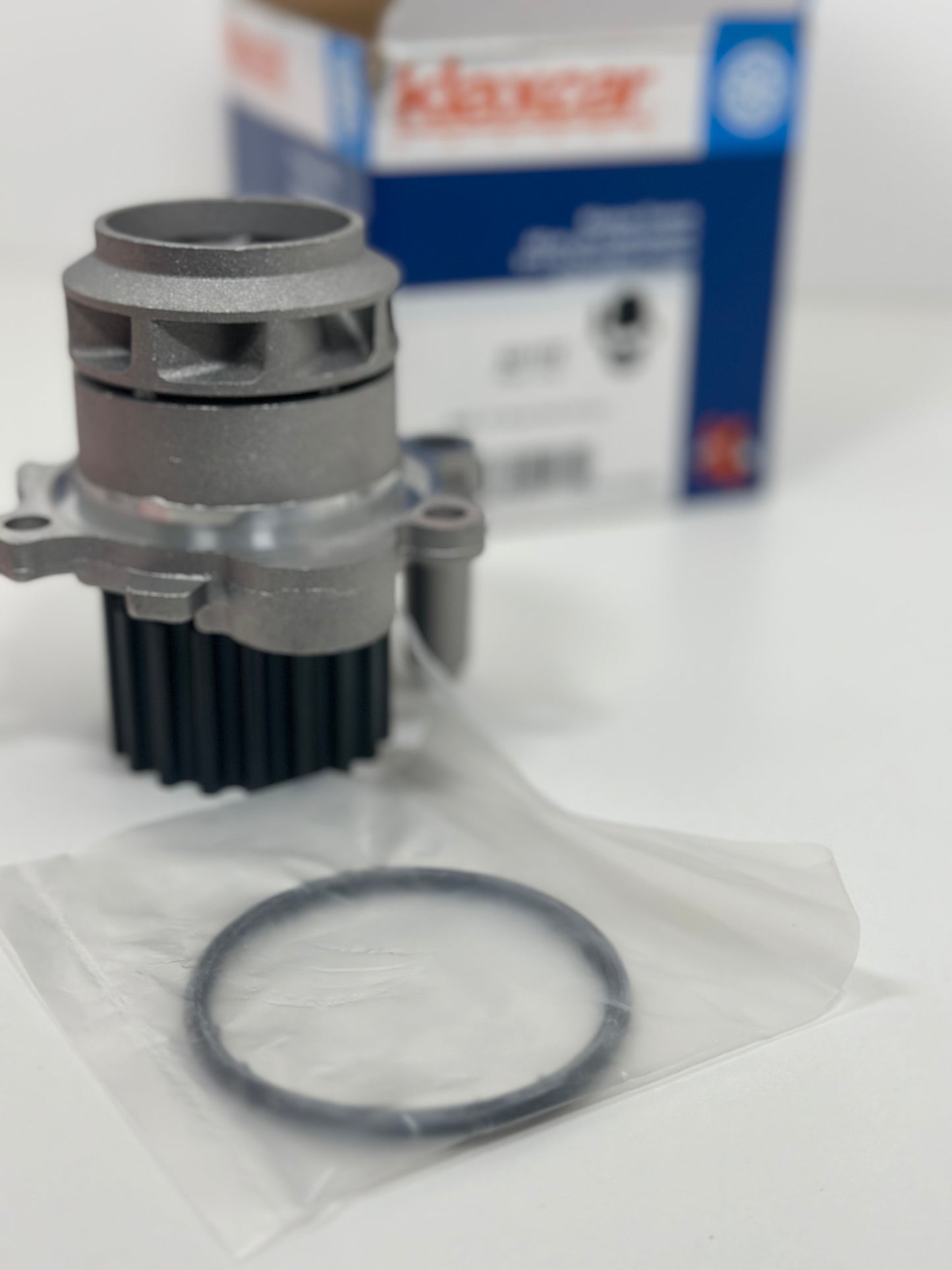 POMPE À EAU
Réf : 42117z pour Bugatti, seat, Audi, Skoda, Volkswagen