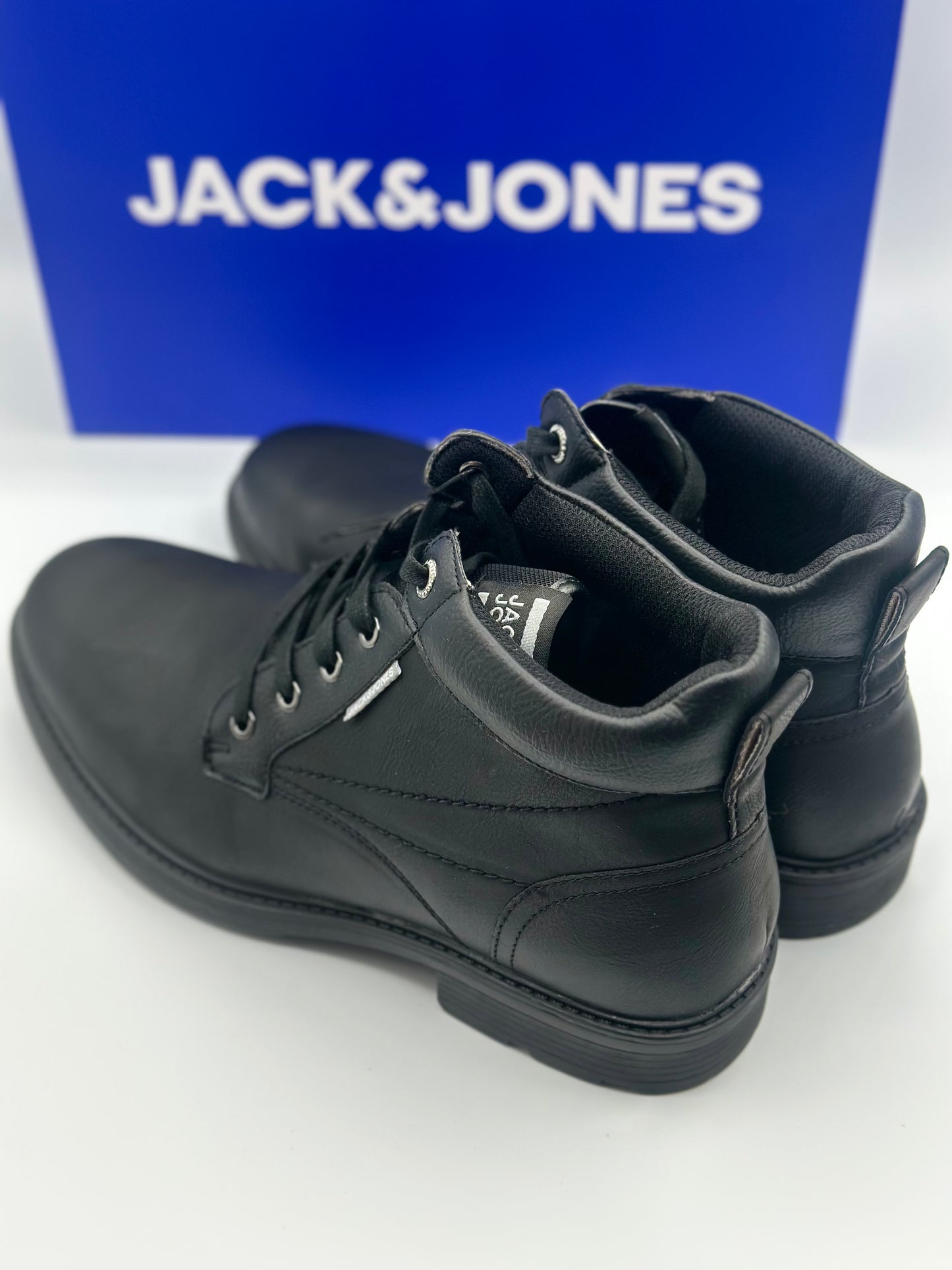 chaussures homme Boots homme noir JACK JONES neuves taille 42-44
