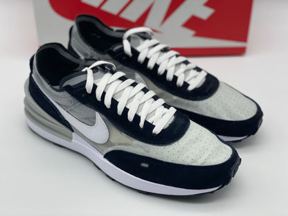 Nike Chaussure pour Homme neuves et authentique taille 42,5 et 43