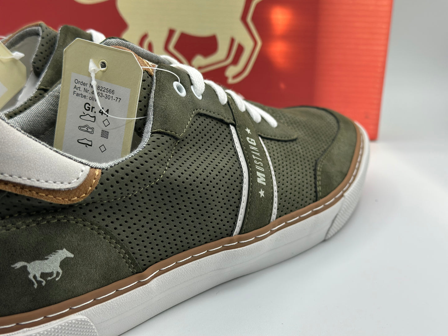 MUSTANG Homme Basket taille 44