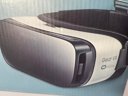 Samsung Gear VR casque de réalité virtuelle blanc givre pour Galaxy S6, S6 edge, S6 edge+, S7, S7 ed neuf