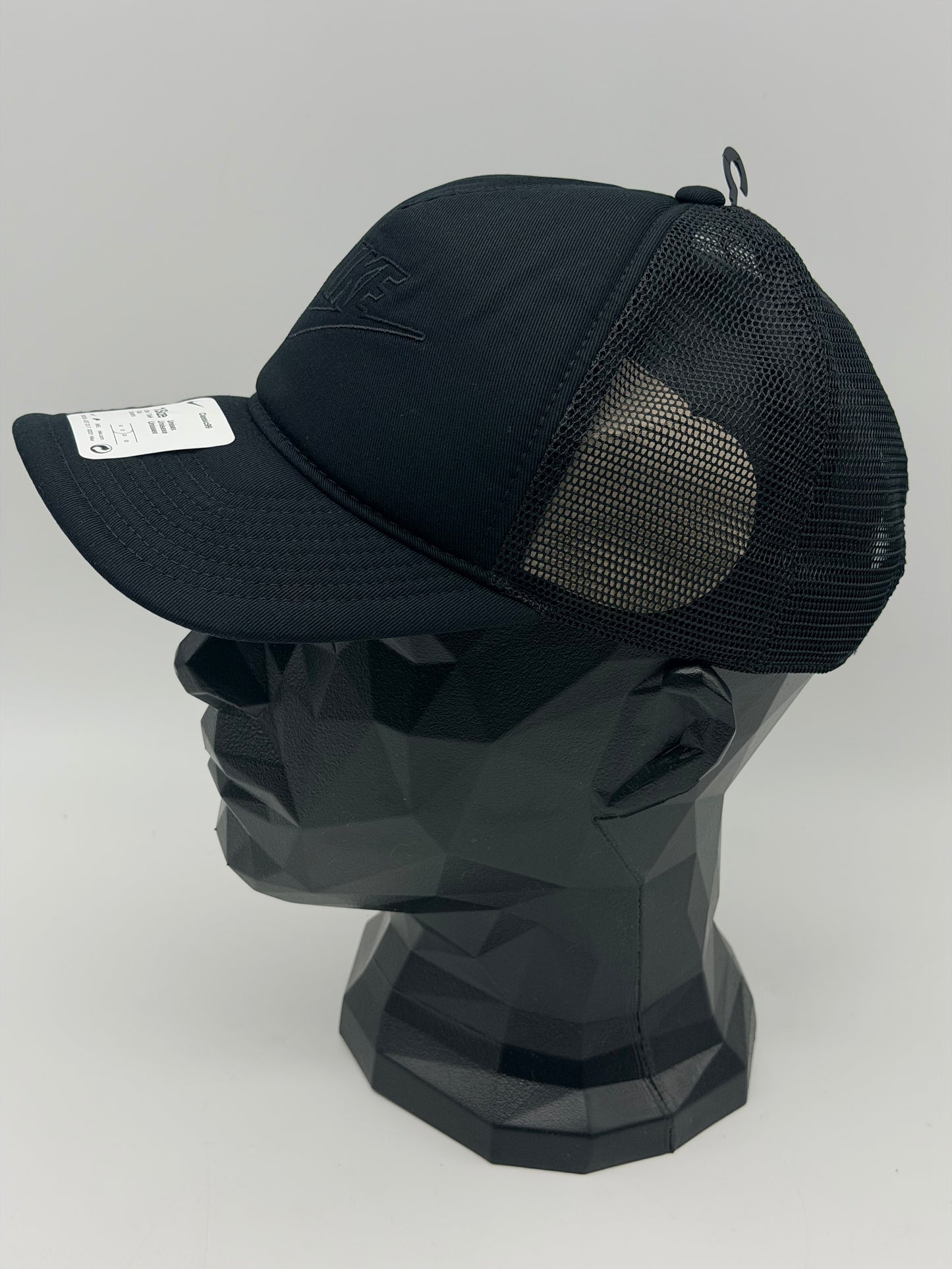 CASQUETTE
NIKE SPORTSWEAR CLASSIC 99 TRUCKER