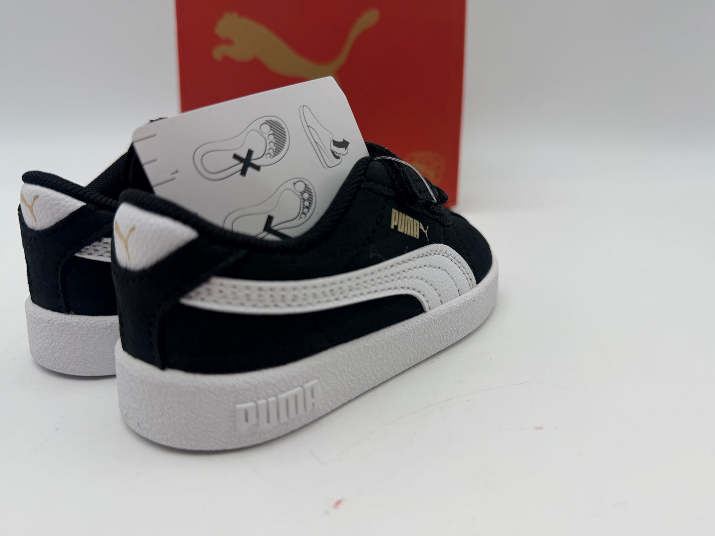 PUMA Mixte bébé Club II V INF Sneaker, Black White Gold, 21 EU