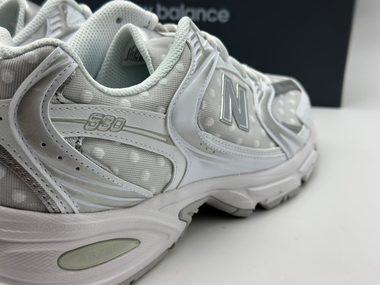 New Balance 530 Gris Argent taille 43