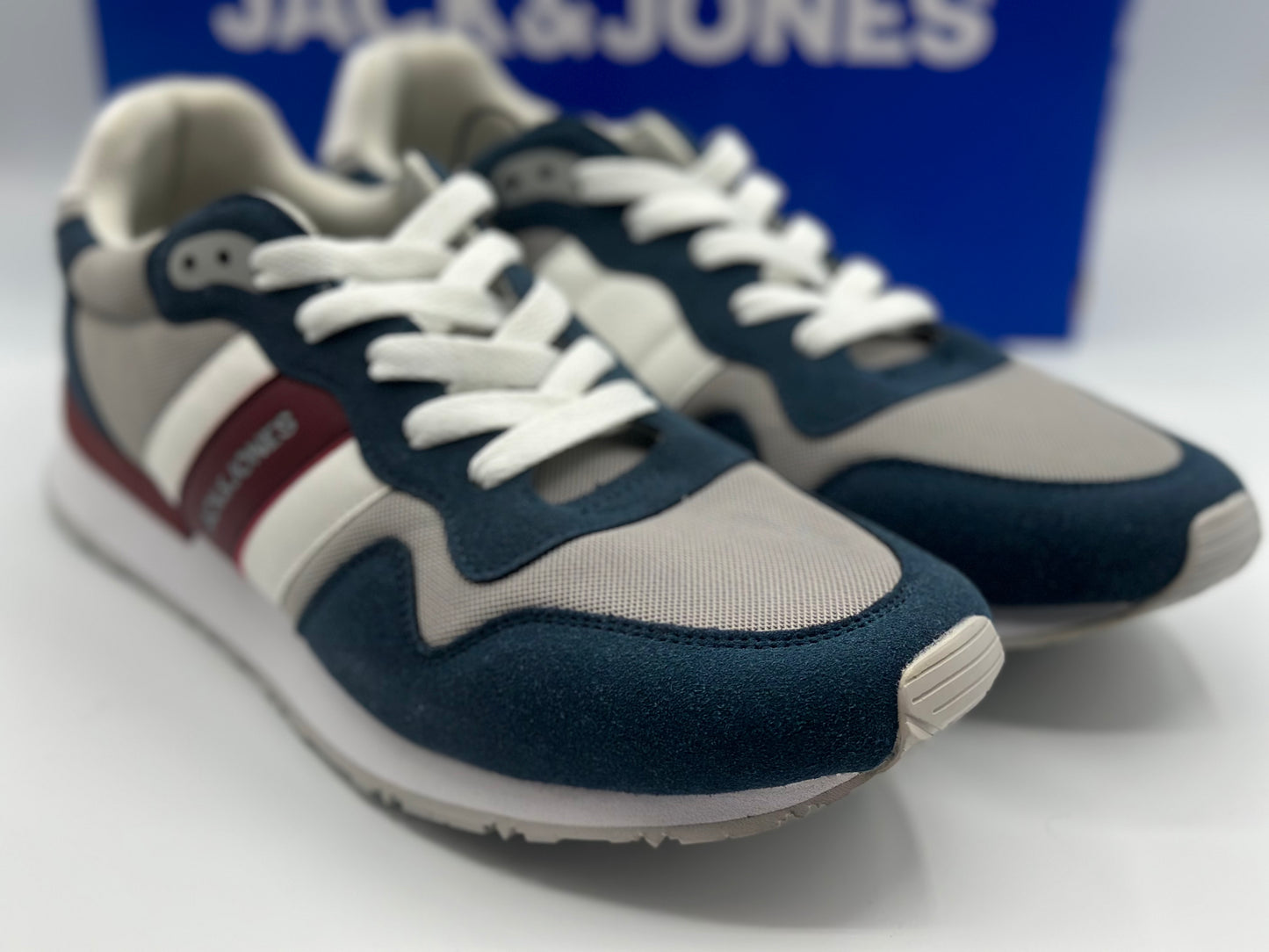 Chaussures baskets jack&jones pour homme neuves taille 44