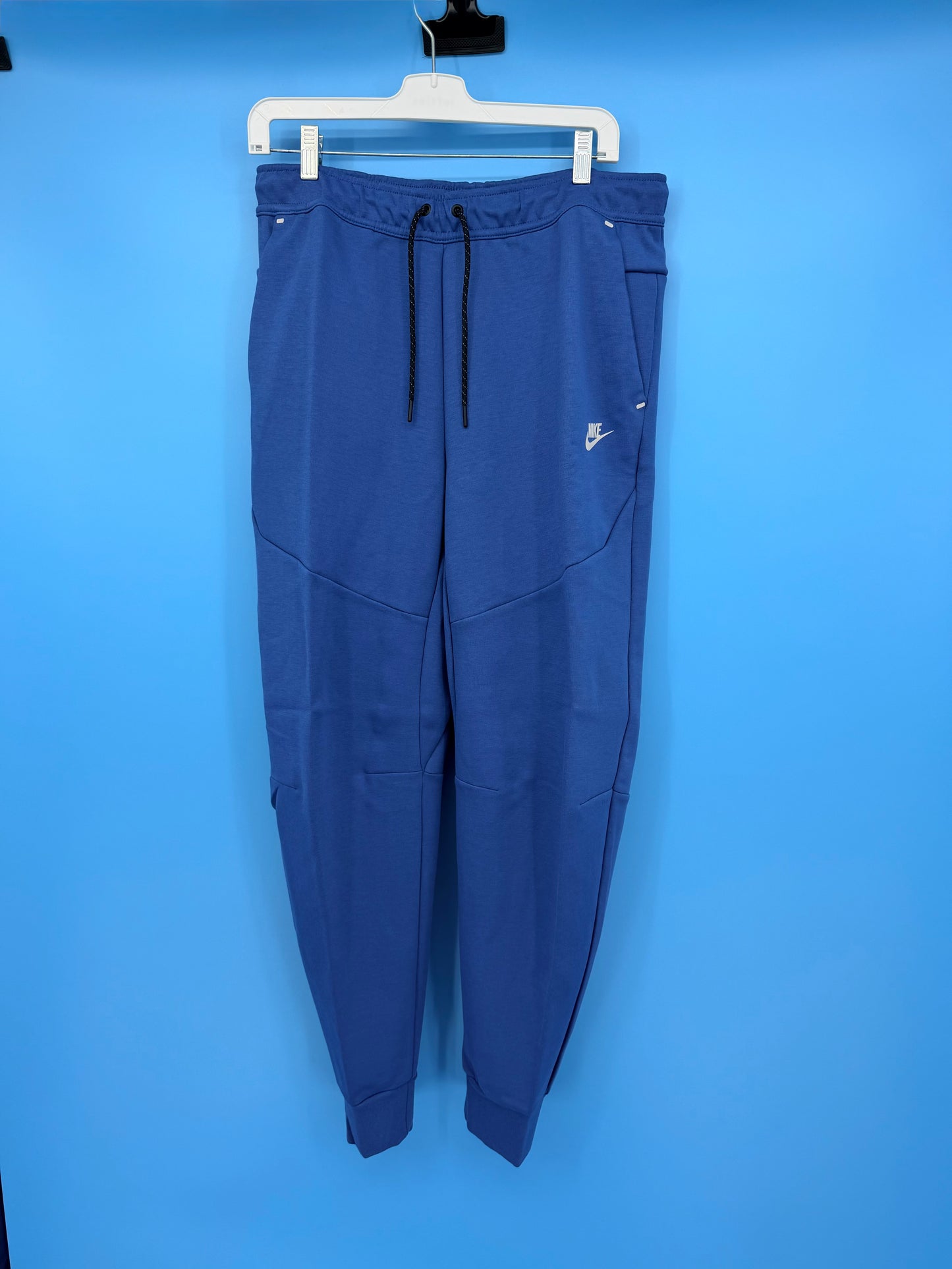 Nike Sportswear
Pantalon de survêtement - royal blue