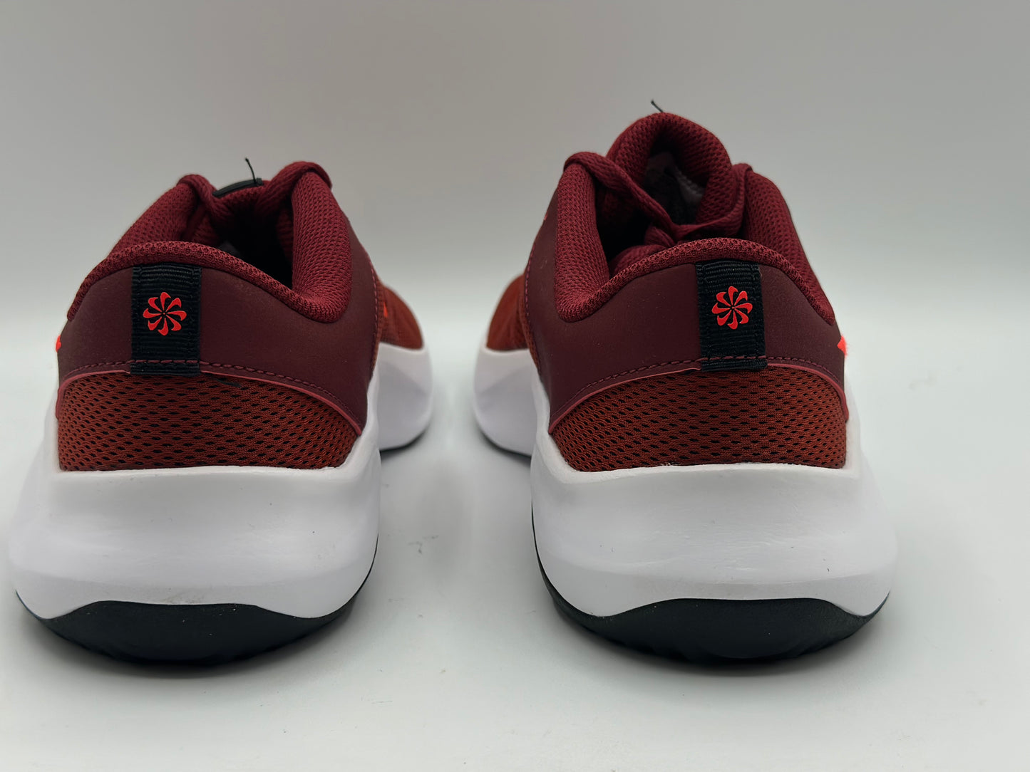 Nike Homme Legend Essential 3 Sneaker