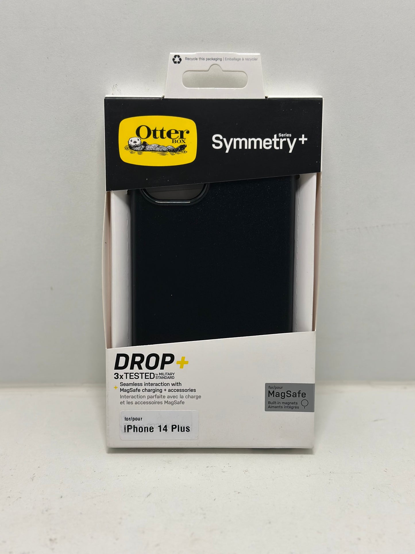 Otterbox Coque Symmetry Series Cactus Leather MagSafe pour iPhone 14 Plus- 14pro- 14 pro max , Antichoc, résistante aux Chutes, Coque de Protection Fine, 3X testée Selon la Norme Militaire, Noir/doré