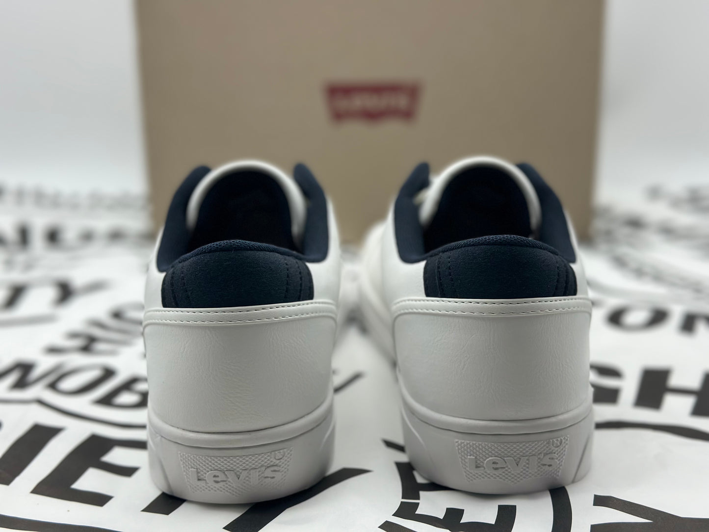 LEVI'S Homme Basket neuves tailles 43