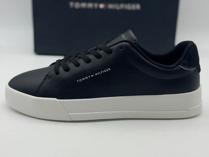 TOMMY HILFIGER
Baskets Court Leather Detail Essential Black