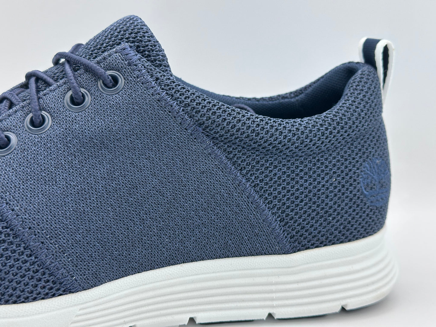Timberland Baskets basses à lacets pour homme en bleu foncé