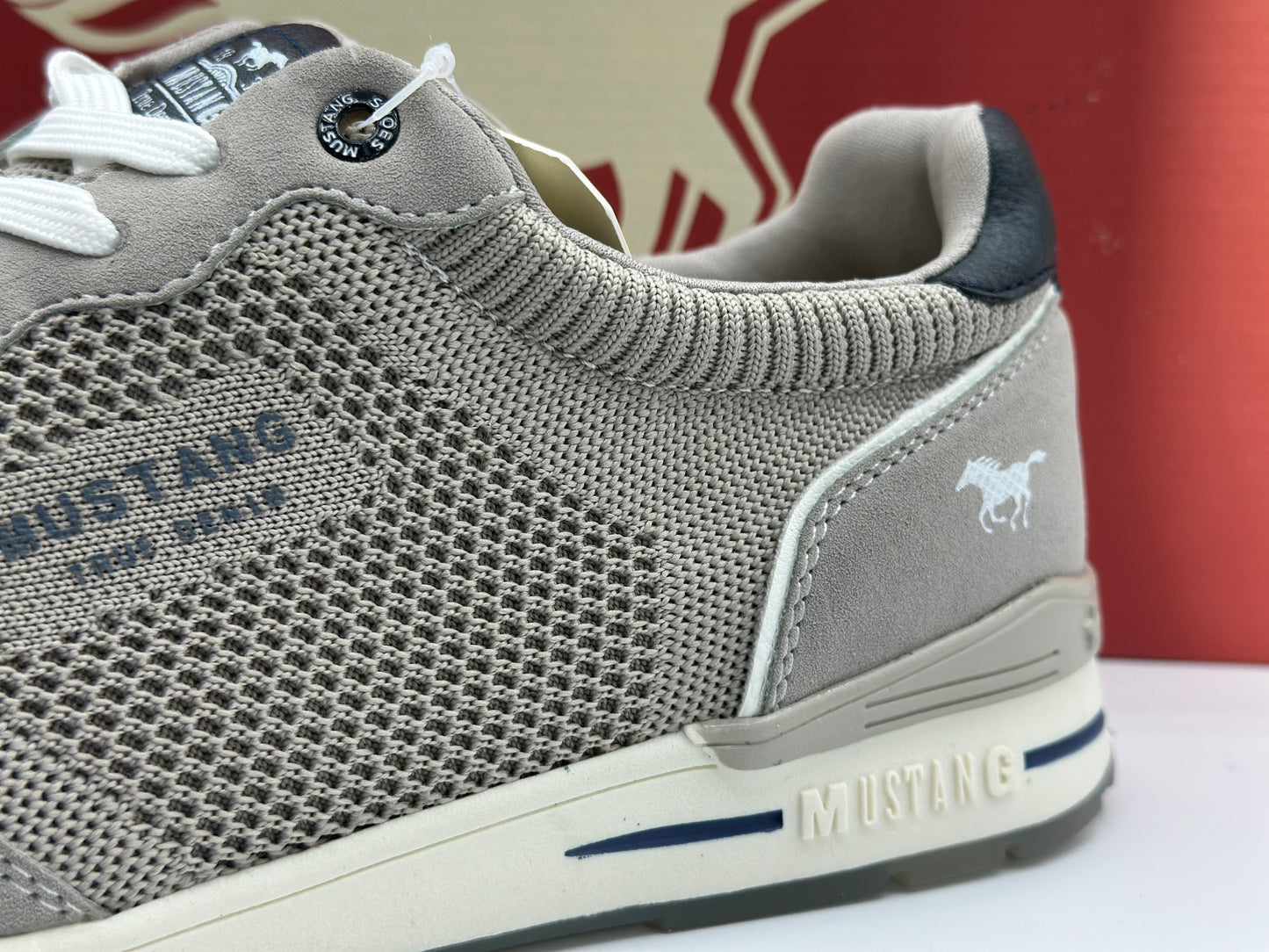 Baskets Mustang Sneakers ultra léger