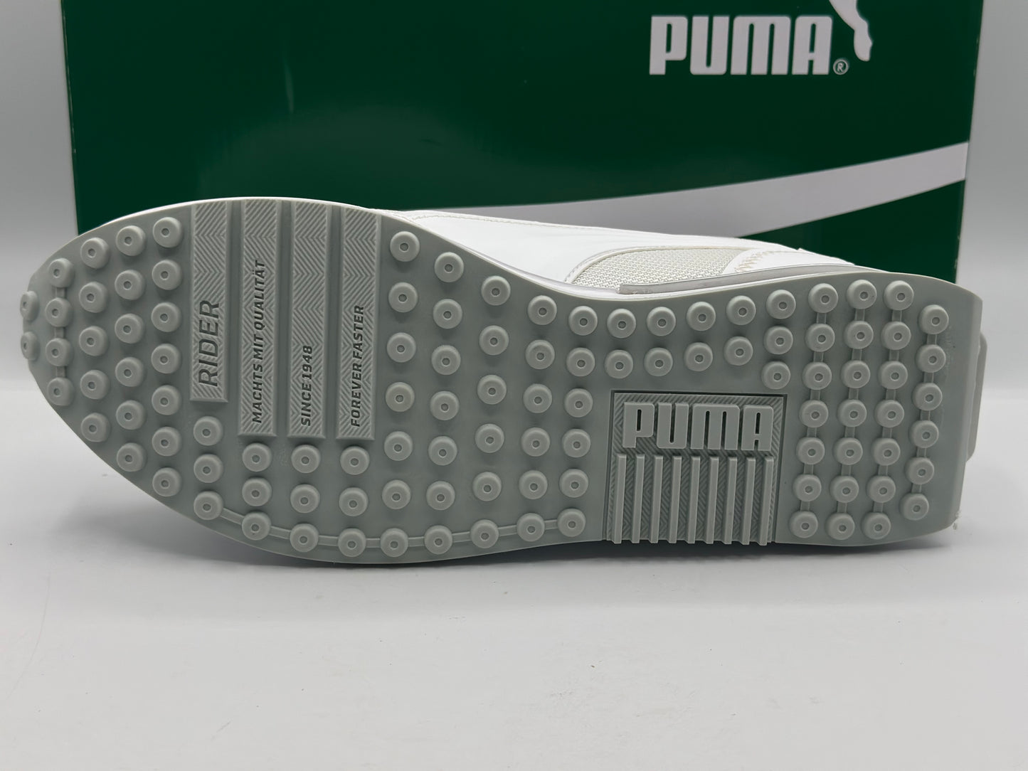 PUMA

Baskets City Rider Molded Puma White