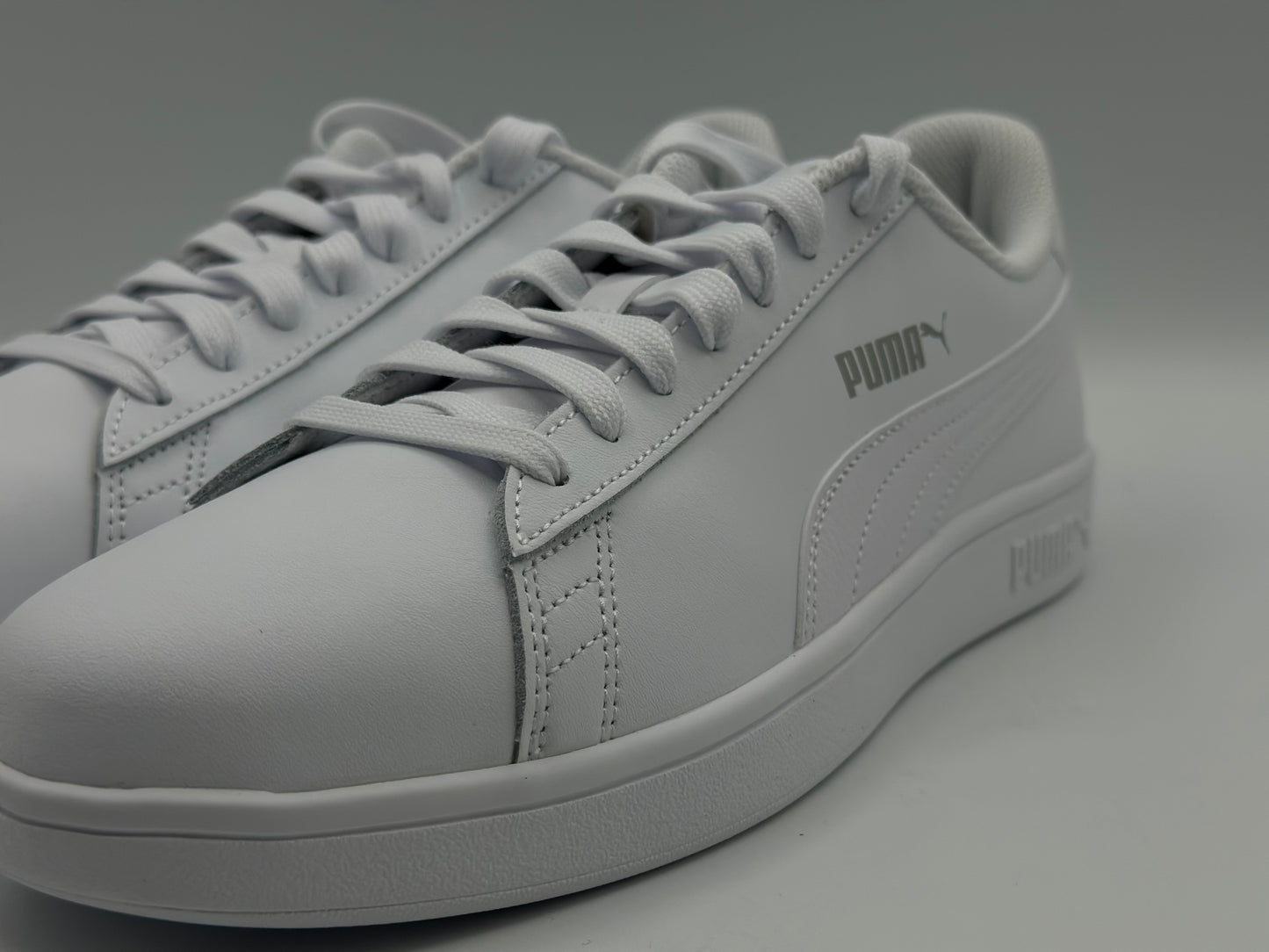 PUMA mixte Smash WNS V2 L Sneaker Basse