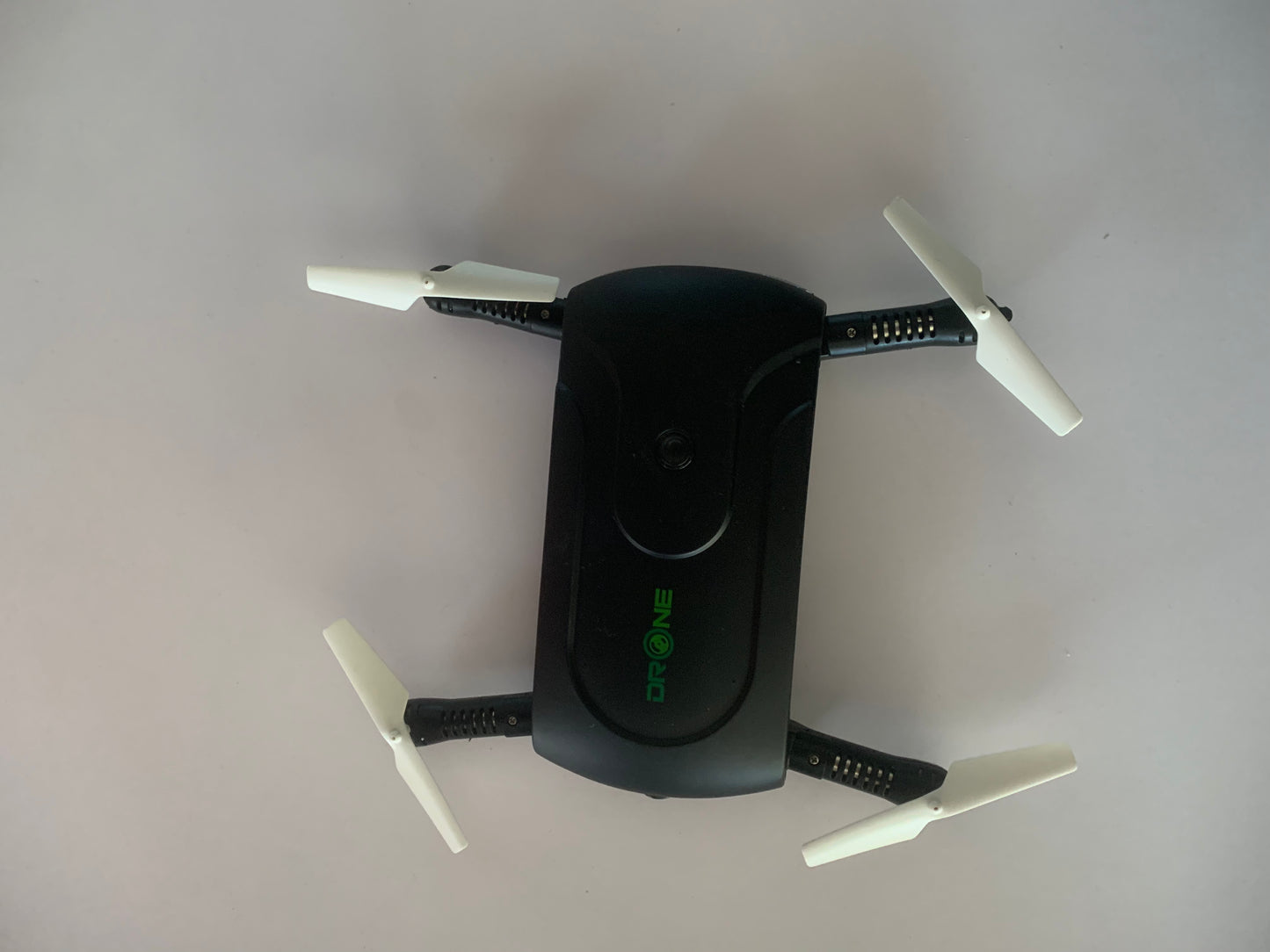 Drone Wifi FPV Caméra Foldable Selfie Drone 6-Axis Gyro Altitude Hold Flight Path RC Quadcopter neuf